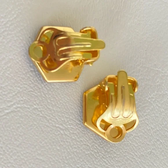 Vintage Damascene Toledo Gold & Black Hexagonal Clip-On Earrings - Picture 3 of 4